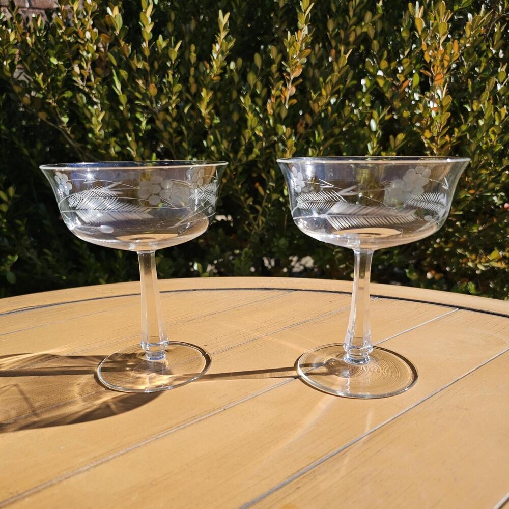 Vintage Set of 2 Etched Wheat and Berries Clear Glass Champagne Glasses